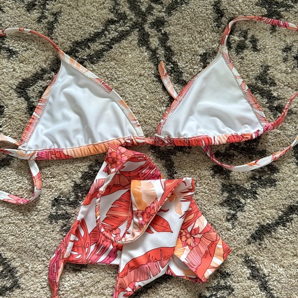 Kulani Kini - Picture 2 of 2